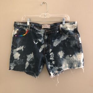 5 FOR $20 Bleach Dye Embroidered Denim Shorts